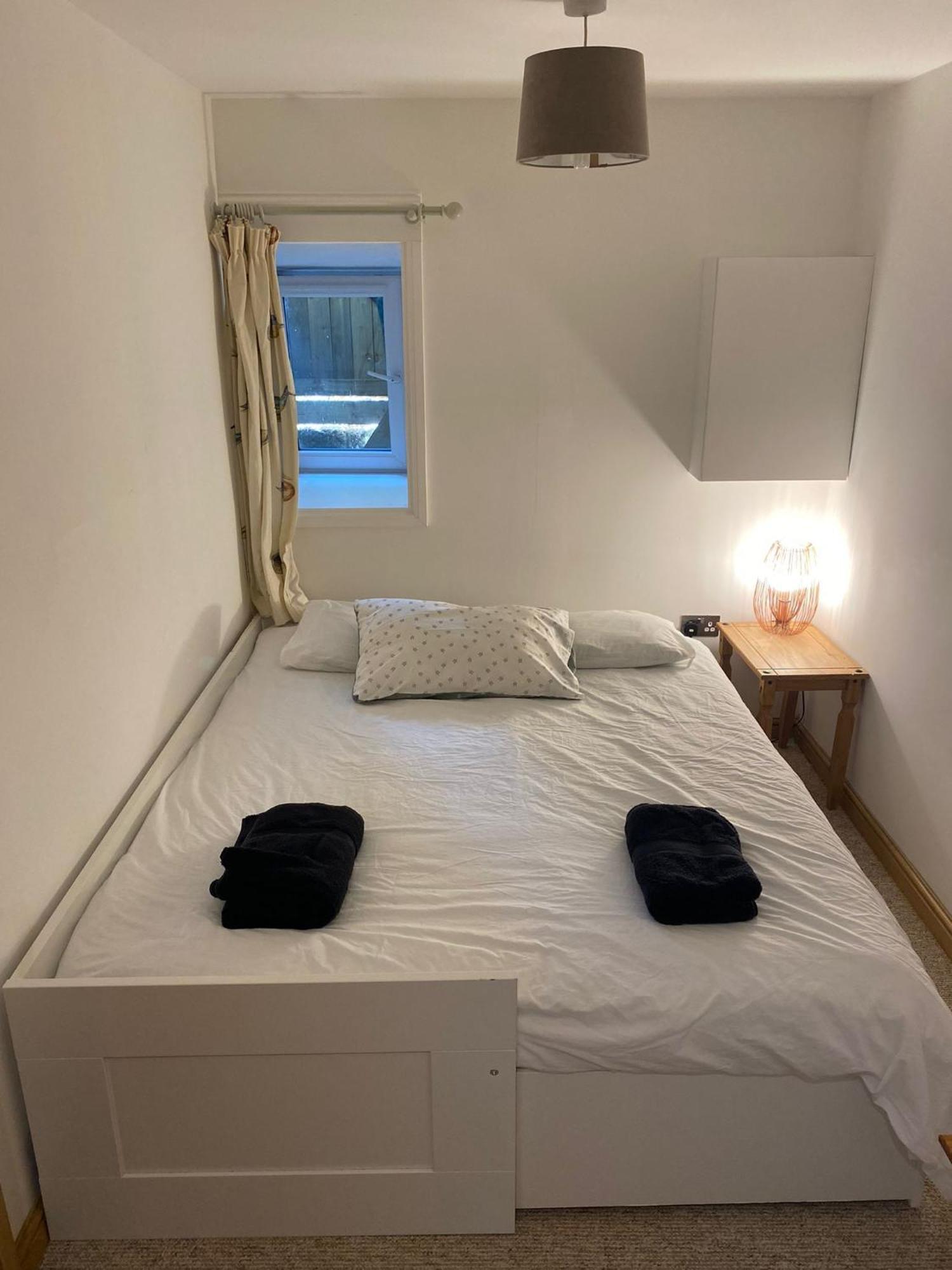 פנזאנס Spacious 2 Bedroom Apartment Near Seafront מראה חיצוני תמונה